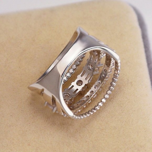 Gorgeous Silver S925 Stamped White Sapphire Ring - Picture 4 of 5